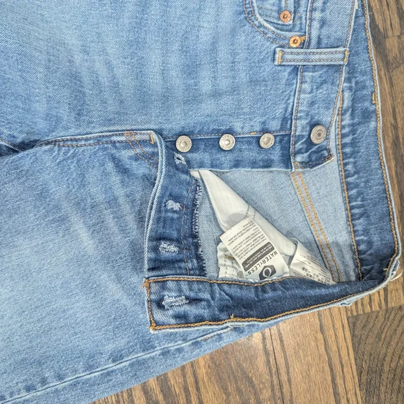 Levi's Light Blue Straight Jeans - Picture 6 of 7